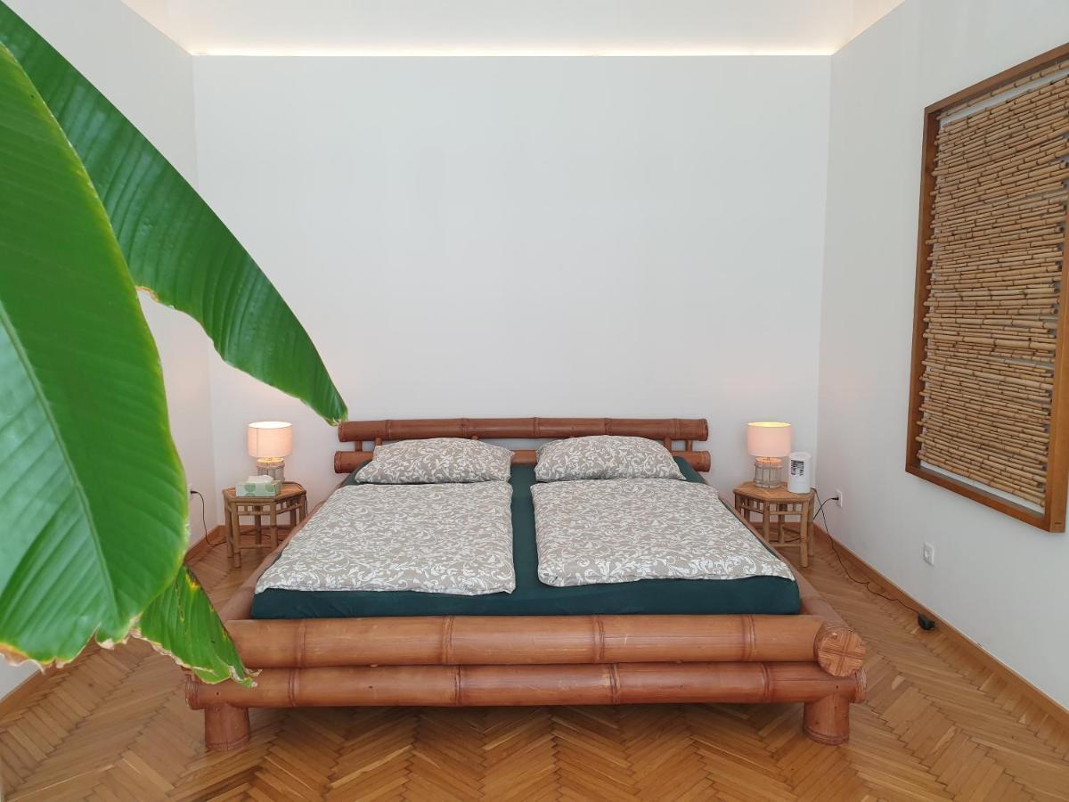 Sunny And Spacious Apartment Near City Centre Wien Exterior foto