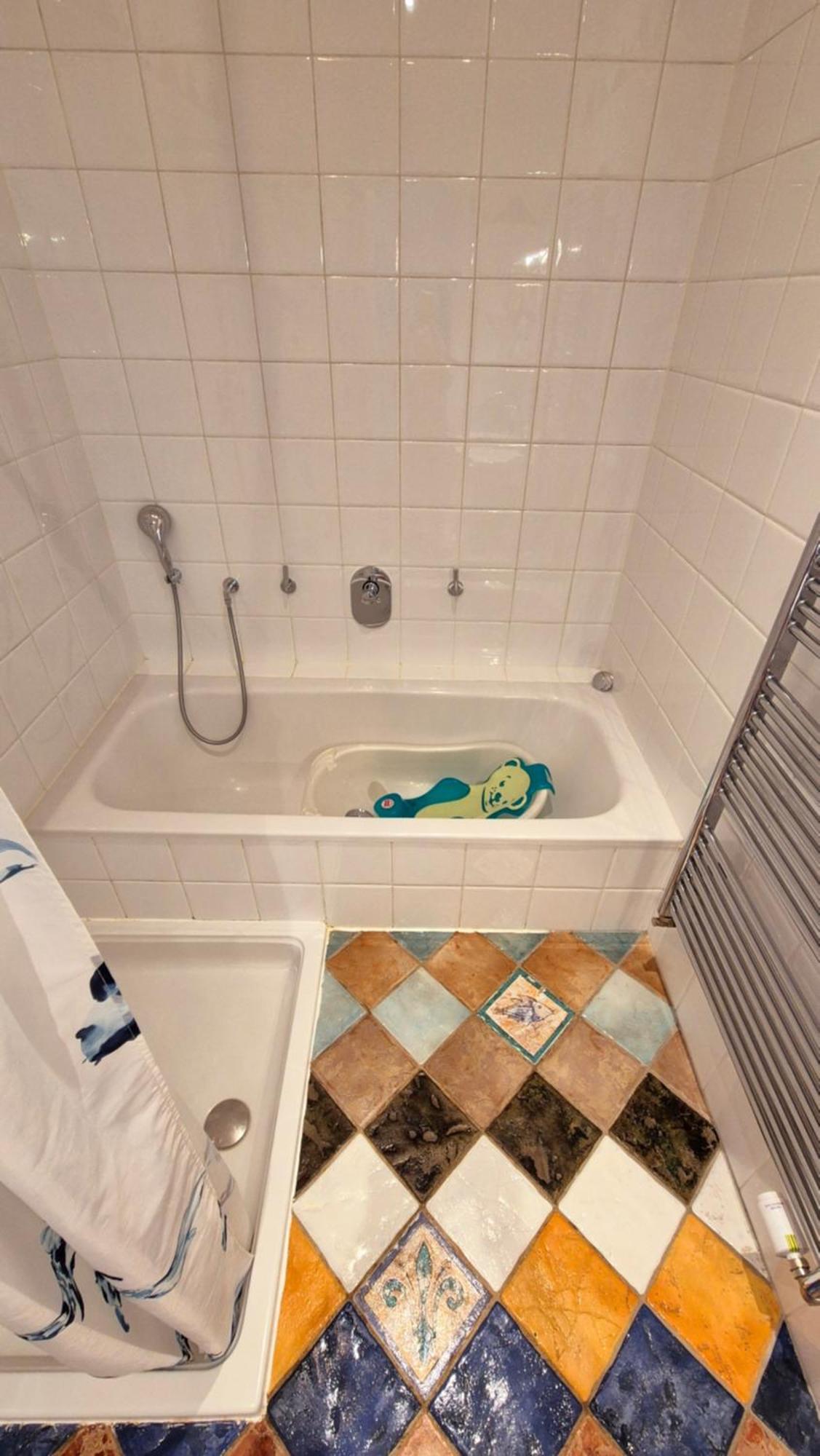 Sunny And Spacious Apartment Near City Centre Wien Exterior foto